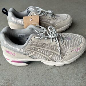 NEW WOMEN'S ASICS GEL-I090V2 RUNNING SHOES